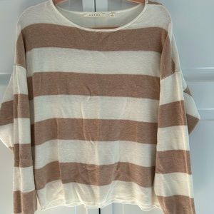 Light weight sweater